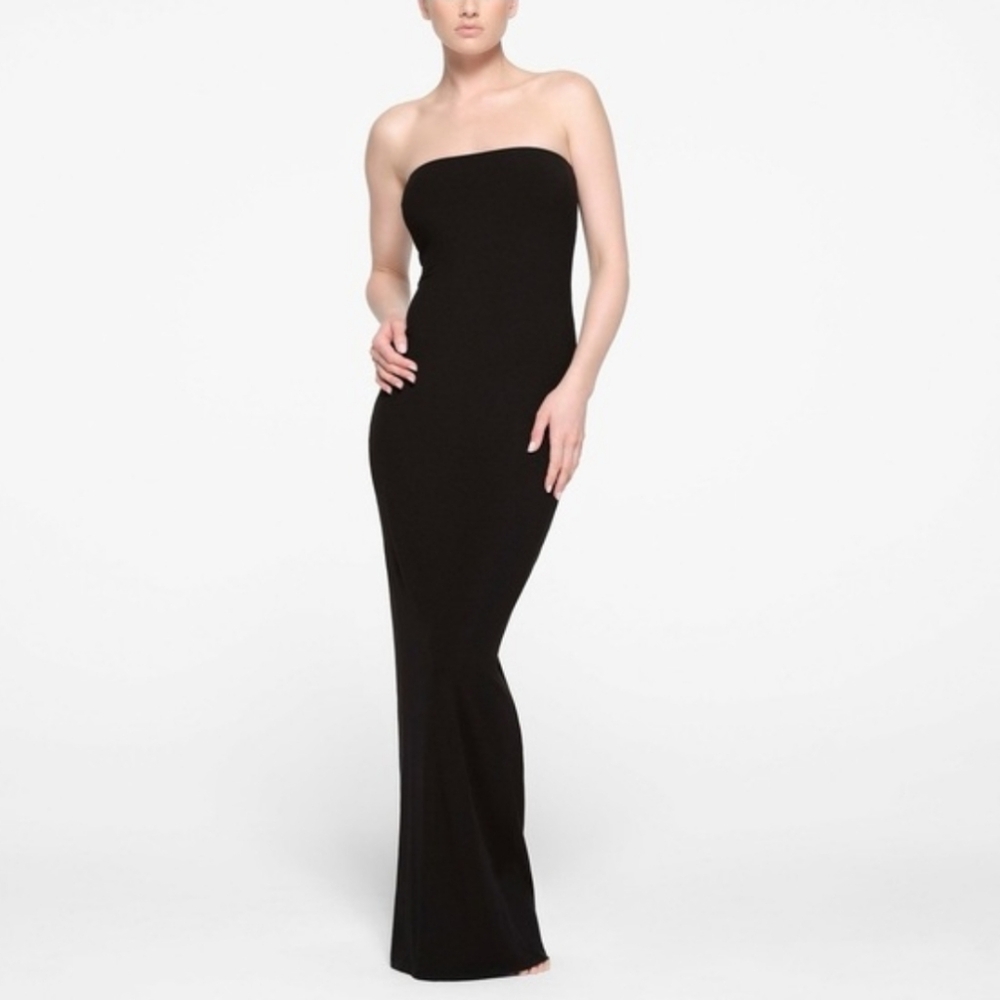 S1. NWT SKIMS SOFT LOUNGE STRAPLESS TUBE DRESS